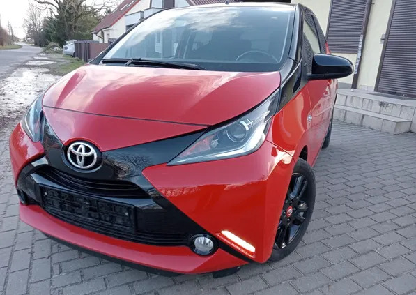 toyota aygo pilawa Toyota Aygo cena 33400 przebieg: 82122, rok produkcji 2017 z Pilawa